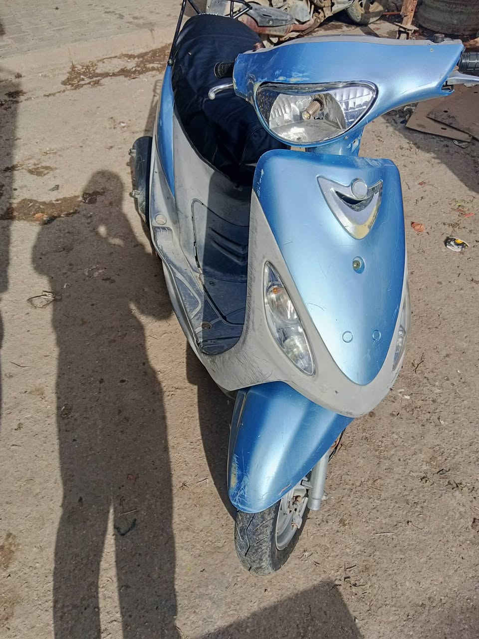 سلام عليكم ماكس منغولي للبيع نضيفه خوش دراجه ومناسبه هذا رقمي ***********
