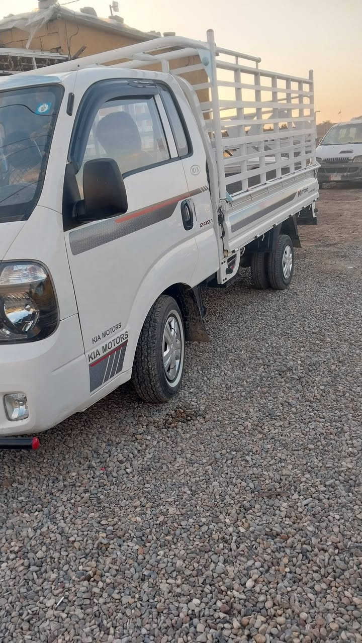 كيا بنكو ٢٠١٧ مكفولة كير محرك تخم تاير حدادية تبريد شغال صبغ نص باب عكس سايق عنوان ديالى خان بني سعد سعر ١٢٠ بيها مجال للإستفسار *********** ***********
