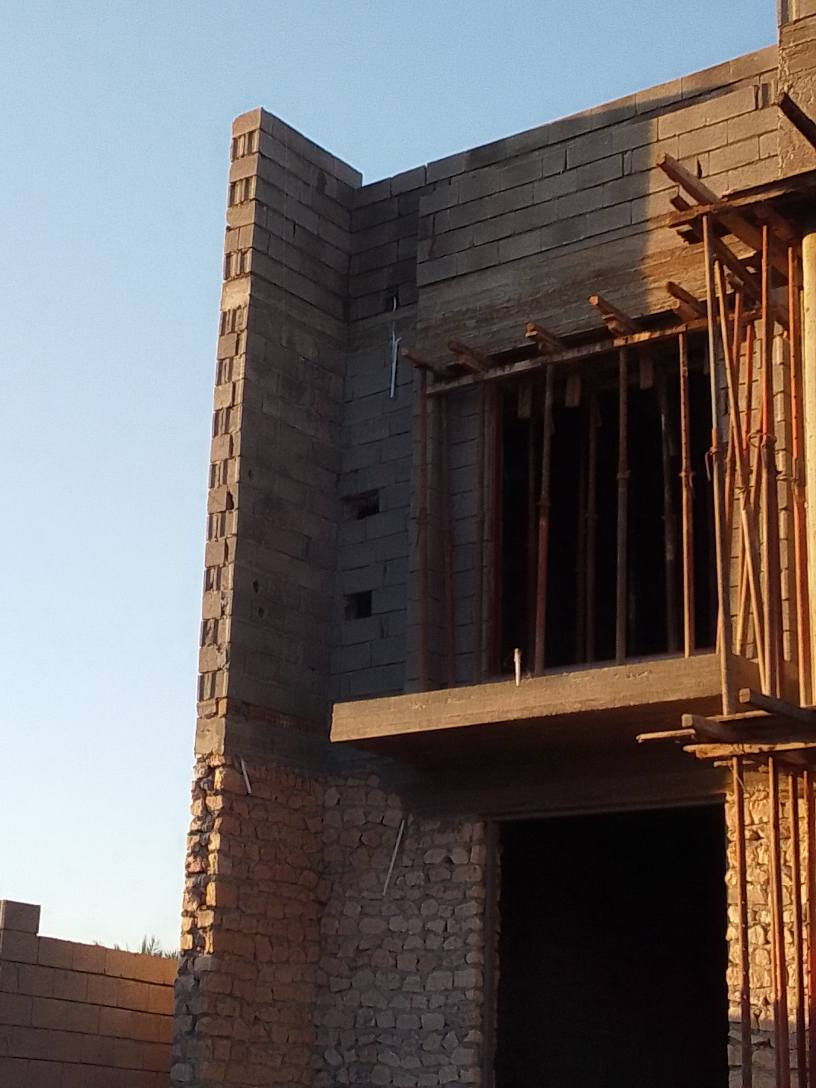 خلفه بناء طابوق بلوك لبخ  للاستفسار مراسله الصفحه او الاتصال *********** الرمادي, الأنبار
