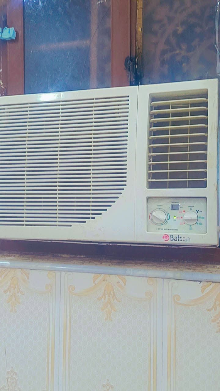 سلام عليكم مكيف البيع نضيف زلغ مابيه تبريده ثلج تجي شغله وتشوفه ابعينك يله تاخذه الشراي يتصل علي الرقم اني مكلف بل نشر  ***********

