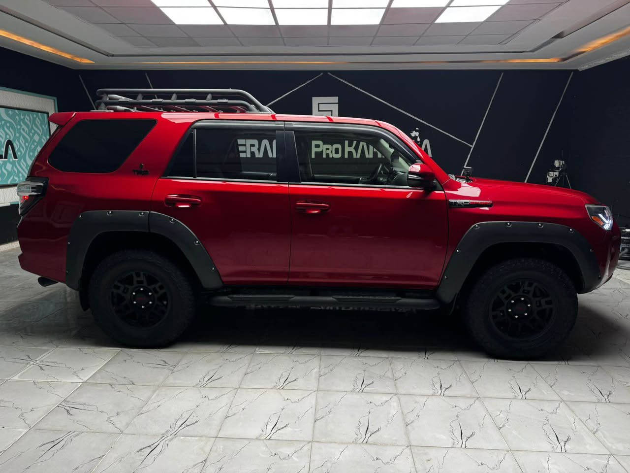 بيع او مراوس حسب القناعة..
فور رنر ٢٠٢٢ السياره جديدة حادثه بنيد وجاملغ بدون ايرباك … المواصفات… فتحة … بصمة … كار بلي… كشتات كهربائية وتدفئة… دفع ثنائي… خمسة راكب… السياره محدثة TRD… وكل نقص ما بيه ما شيه فقط ٢٨ الف ميل 
السعر ٣١٥٠٠
الاتصال على الرقم *********** كربلاء, العراق
