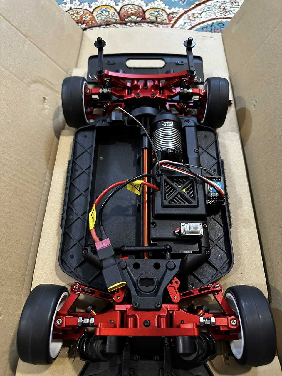 سلام عليكم
كمل تعديل الhnr 
اول شي عدلنه ال spur gear من بلاستك للمعدن 
اضافه صدر كامل من الامنيوم ومجموعه سريفو 
تايرات ماركه rush


**إذا كنت صاحب هذا الإعلان وتريد حذفه لأي سبب، رجاءا أرسل رسالة إلى الدعم الفني**