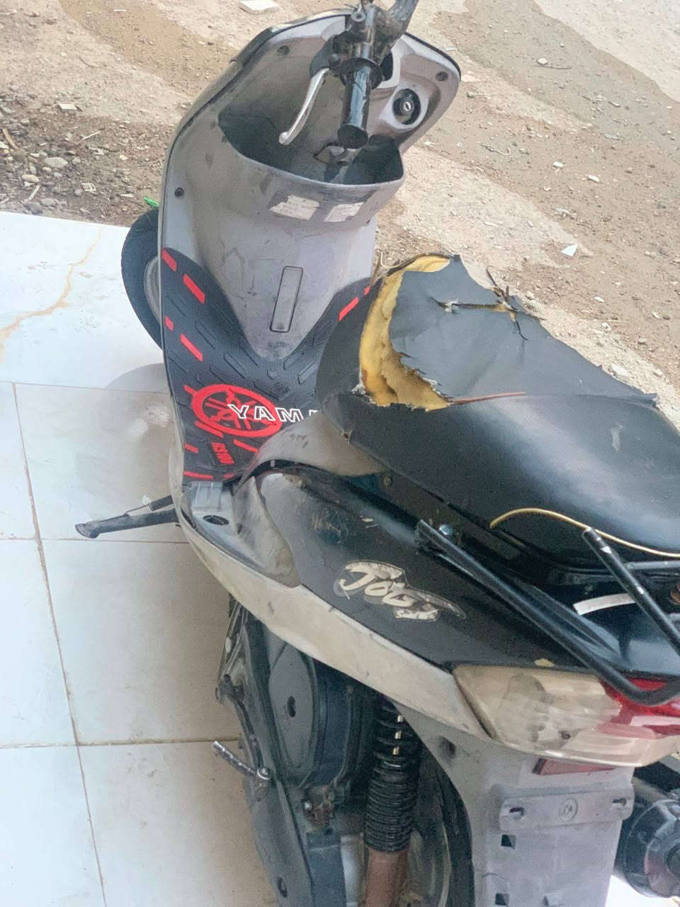 السلام عليكم 
للبيع ماكس منغولي 120
مكينه بلادي بس مبدل ولفات سلف هندر شغال نقص بس كلوب امامي و ترتيب كهربائيات 
مكان بغداد الزعفرانيه
***********
سعر 300 وبيها مجال
