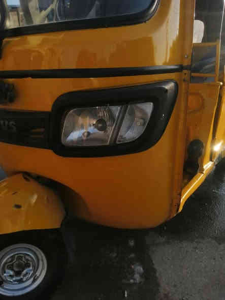 تكتك tvs للبيع موديل19دخول20 محدث 22 من مكينه او دشبول او بيبان كلشي 22كل نقص مابيهة لتخابر او اتكلي اشبيهة هاي كدامك كلشي واضح مكاني بغداد البياع ***********
