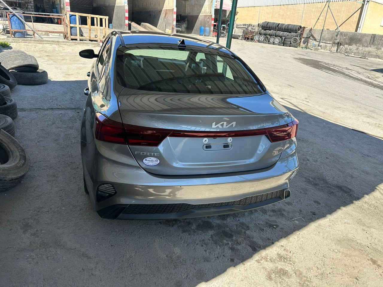 السلام عليكم 
للبيع 
كيا فورتي موديل 2024 منفيس ترقم شهداء نينوى والرقم يكلف 220 الف دينار 
ماشيه 22 الف ميل 
صور الضرر مرفق بالمنشور 
السعر 148 وبيها مجال 
وترهم مقدمه زينه والباقي اقساط شرط الكفيل 
عنوان السياره ناحيه الزاب قريه اصبيح تحتاني 
للاستفسار الاتصال على الرقم التالي 
***********
