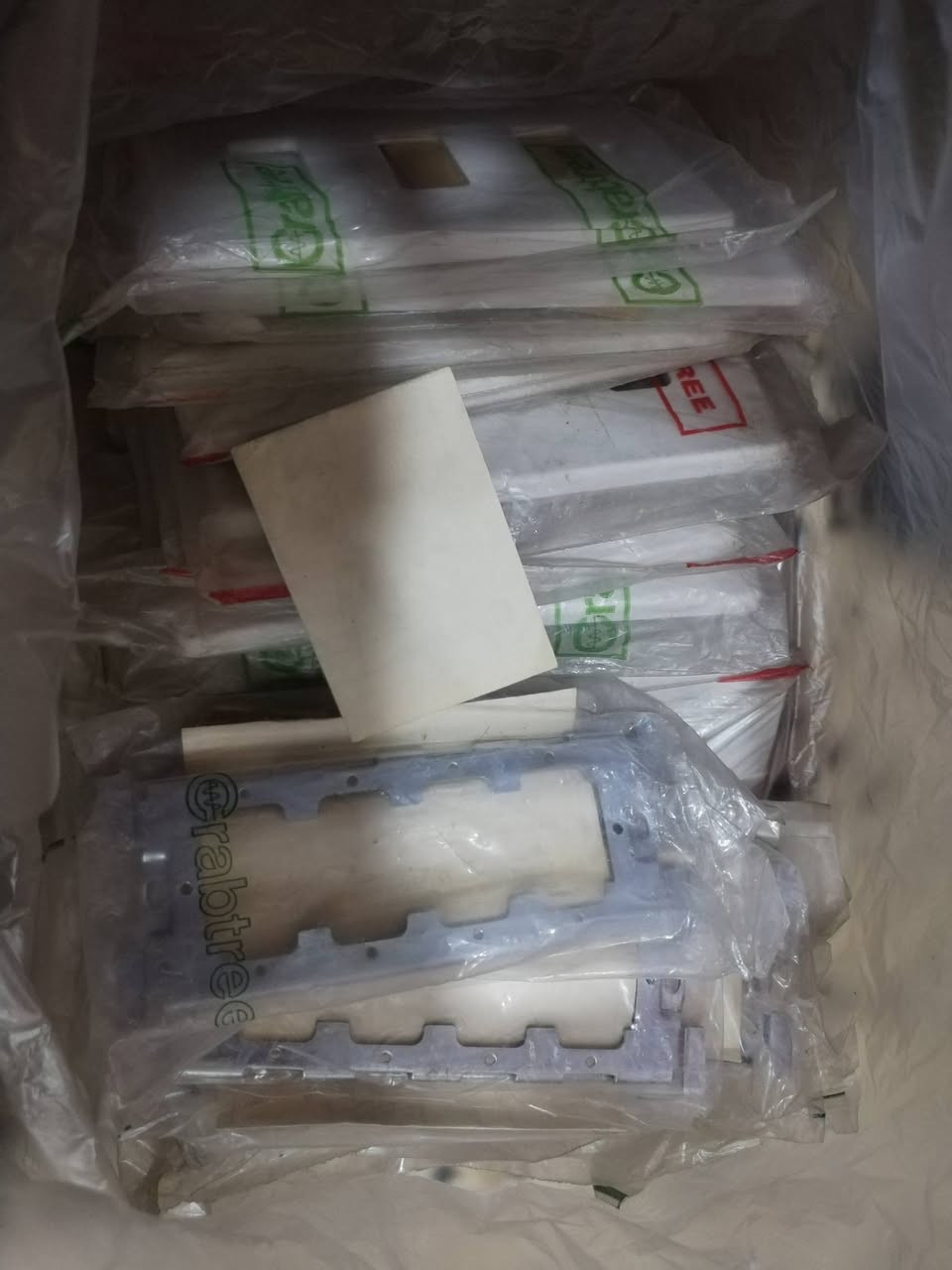 للبيع بلك كهرب العدد١٢ انكليزي اصلي 
السعر ٢٥


**إذا كنت صاحب هذا الإعلان وتريد حذفه لأي سبب، رجاءا أرسل رسالة إلى الدعم الفني**