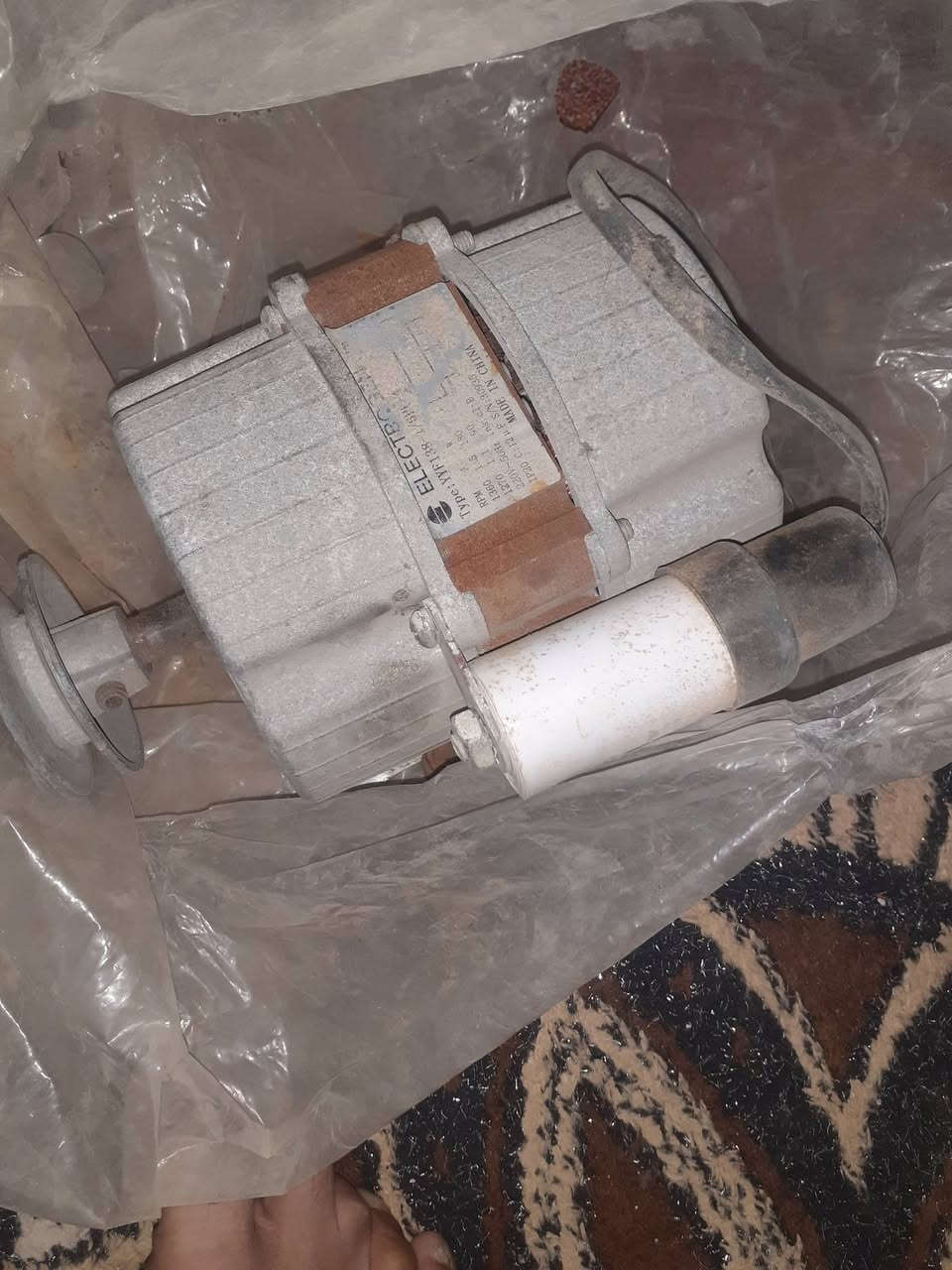 السلام عليكم مروحة شحن وماطور مبردة للبيع جدد كلش بسعر مناسب


**إذا كنت صاحب هذا الإعلان وتريد حذفه لأي سبب، رجاءا أرسل رسالة إلى الدعم الفني**
