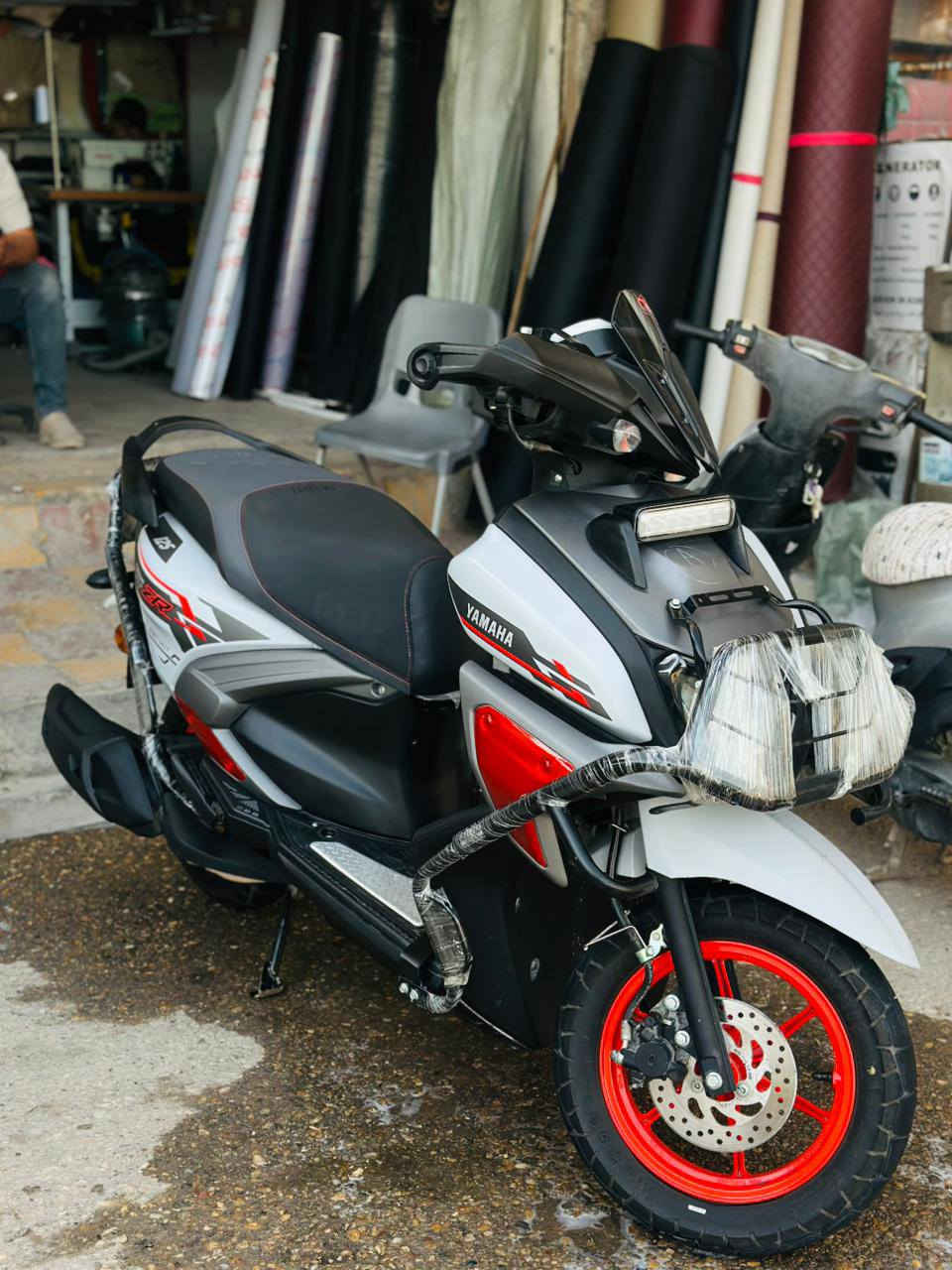 سلام عليكم zr مديل 25 +درع والدوس وكاعية السعر 2350وبيهة مجال للشراي غير متواجد عل فيس انتصال عل رقم ***********
