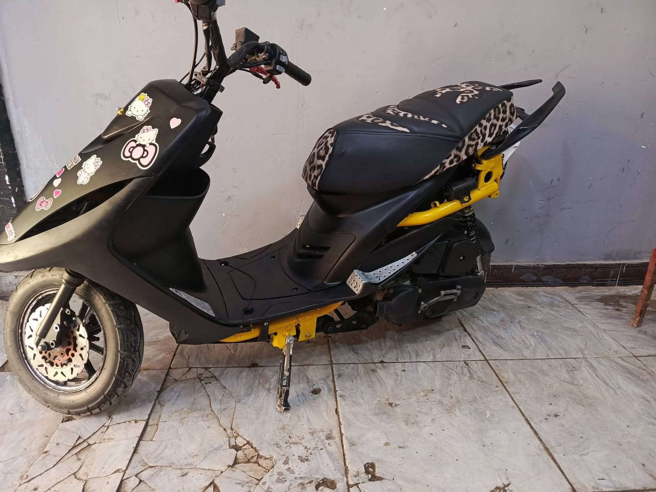 ماكس عدله مال لعب بوشه 55 بيه وياله مشيفه رياضي اصلي كشن اربع ولفات عالي يدات رياضي سبايدر قطعتين 
عنوان كربلاء سعر400 وبيه مجال
***********
