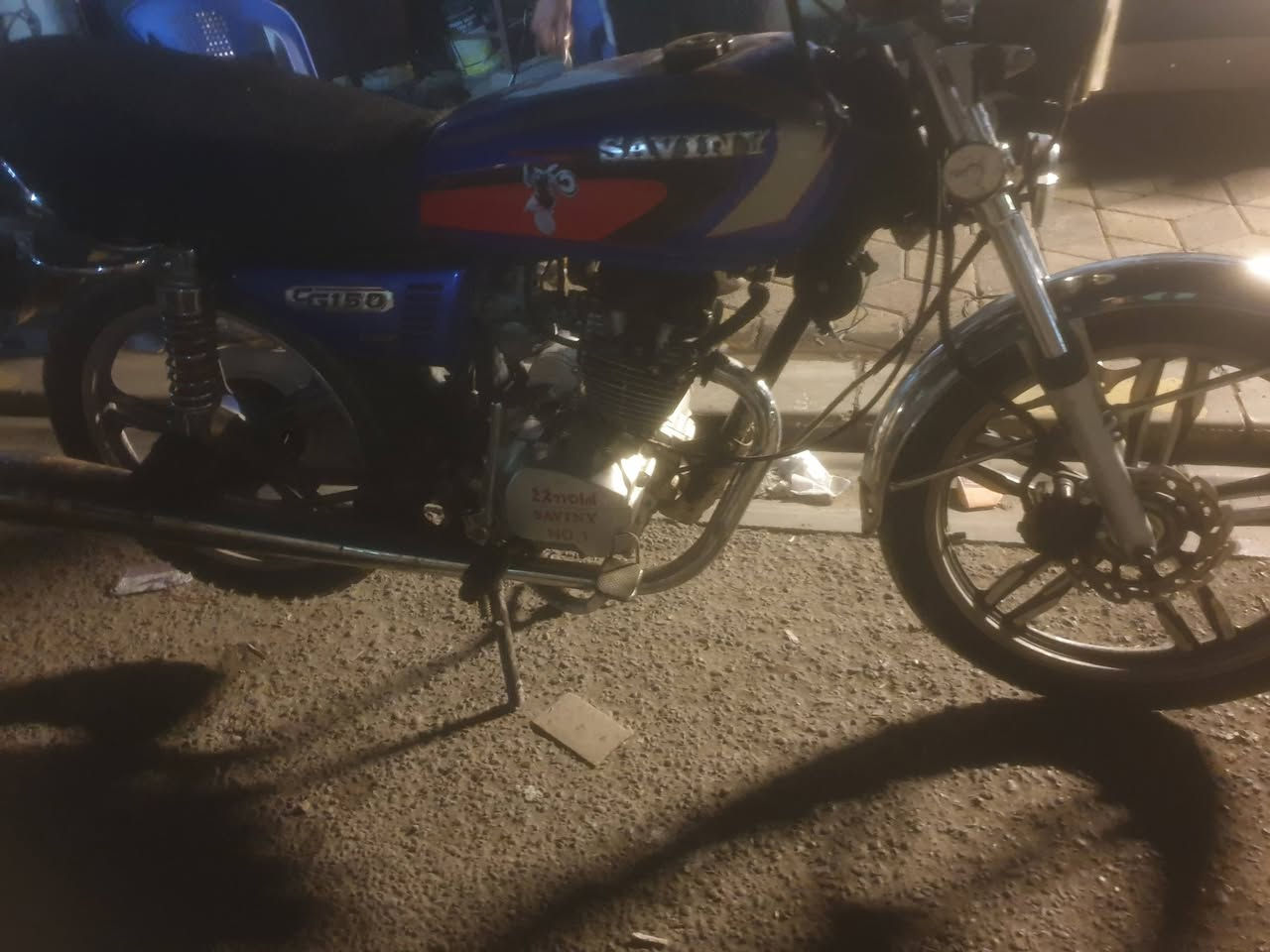 سلام عليكم موطور موديل 2022لموطور مابي شي كهربايات كلها شغاله مكاني رمادي لموطور خسميه اتصل ***********
