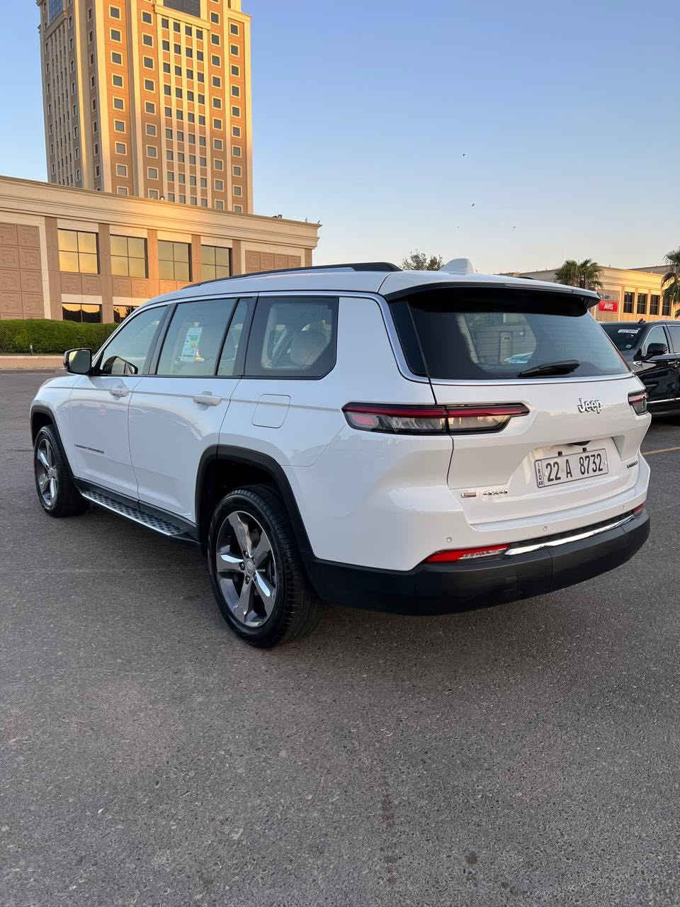 Jeeb grand Cherokee L
2022
كلين تايتل خليجي وكيل هارليم 
ماشي ٣٩ الف مايل
موصفات معروف فول لمتت
عنوان أربيل
سعر ٣٤٥ $
***********

