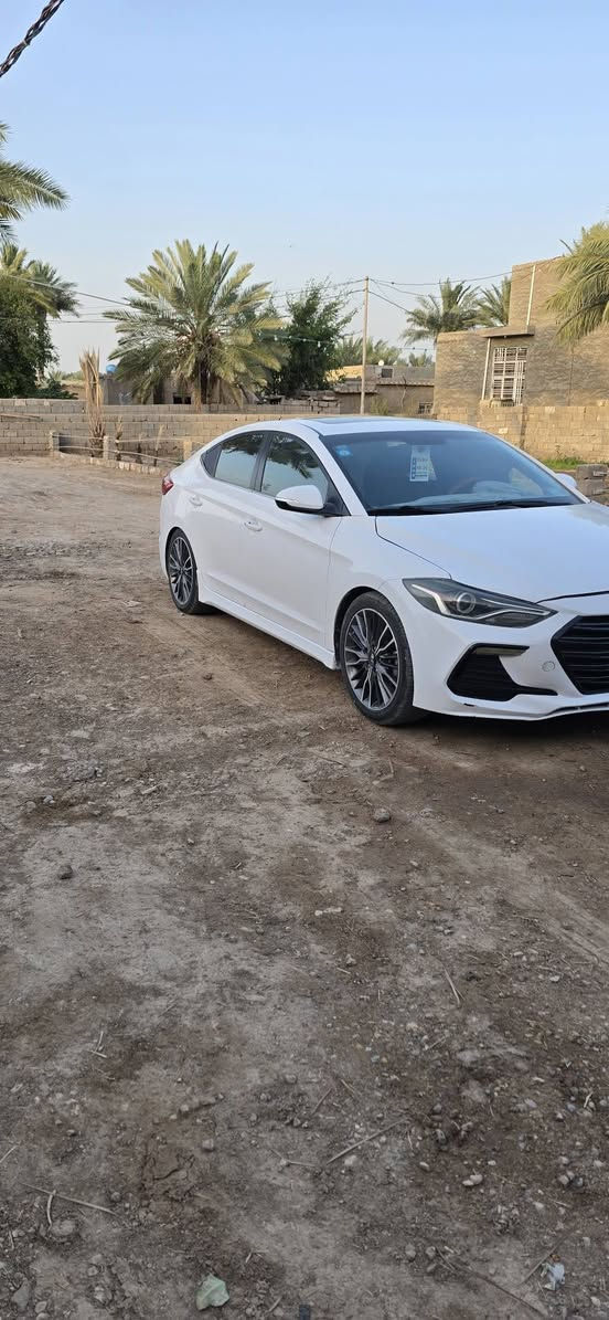 انتره 18 محرك 600 تيربو 
سوبر مريكي سياره مذكور كلشي بل سونار سعر 120 وبيه مجال سياره بسمي سنويه 31 مكاني كوت مركز ***********
