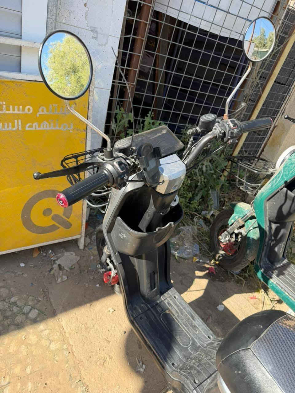 دراجه شحن R9بطاريات جدد كبار 32امبير السعر 370   عنوان منشأة نصر للأتصال ***********
