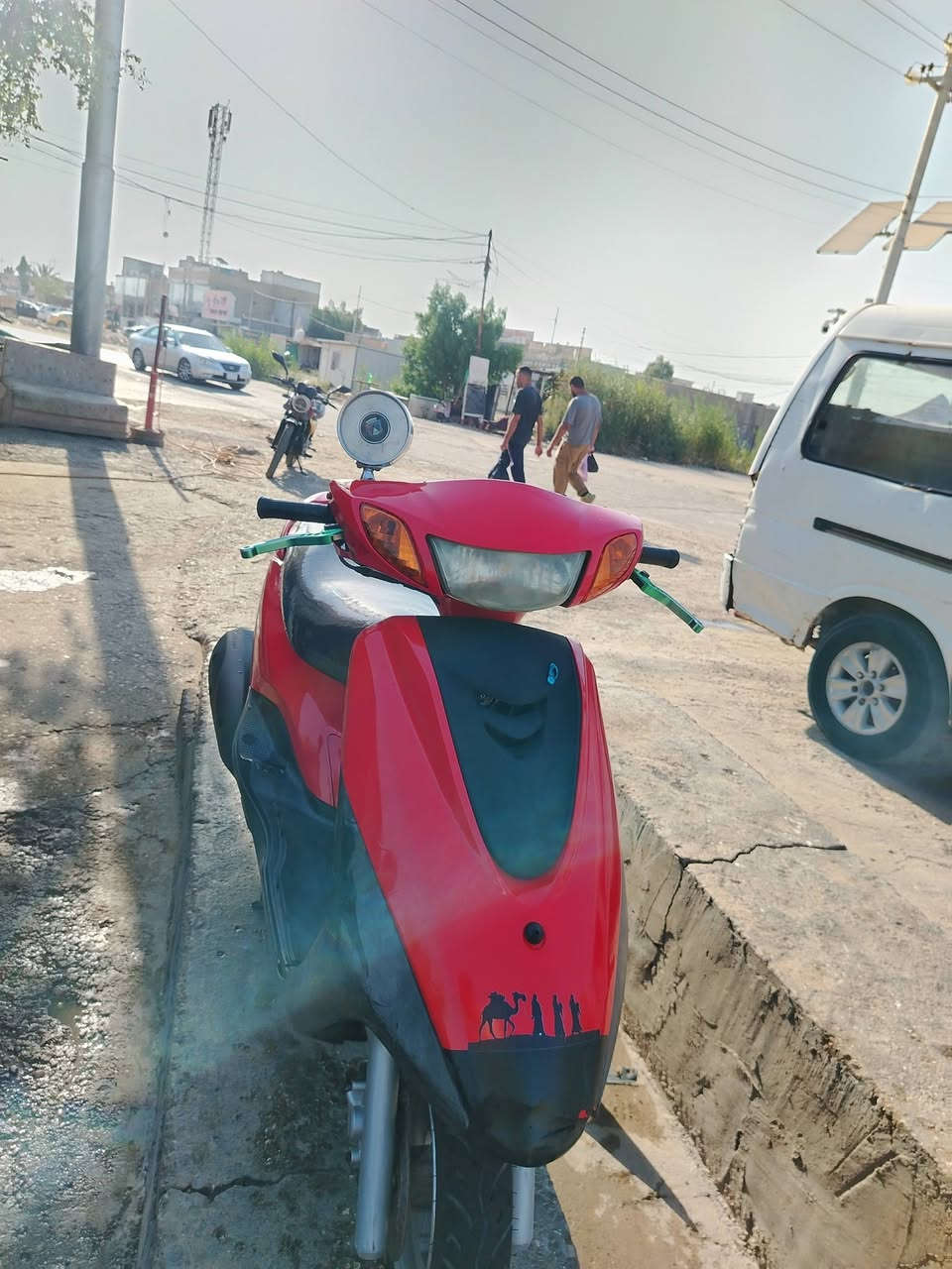 السلام عليكم دراجه لكزز للبيع دراجه حلوه ونظيفه نازل مو كابريتر كلتشات خلفي وامامي جديددراجه كامله سلف و هندر ***********
