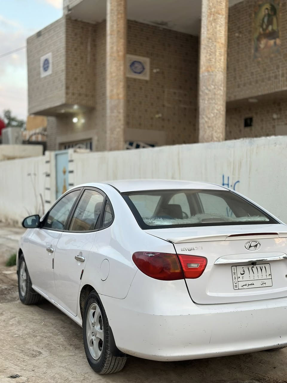 النترا 2011  -محرك1600 -
تبريد شغال -وسنويتها لل2027-بيها  قطعتين 

ﺑ 108 وبيها مجال
***********
