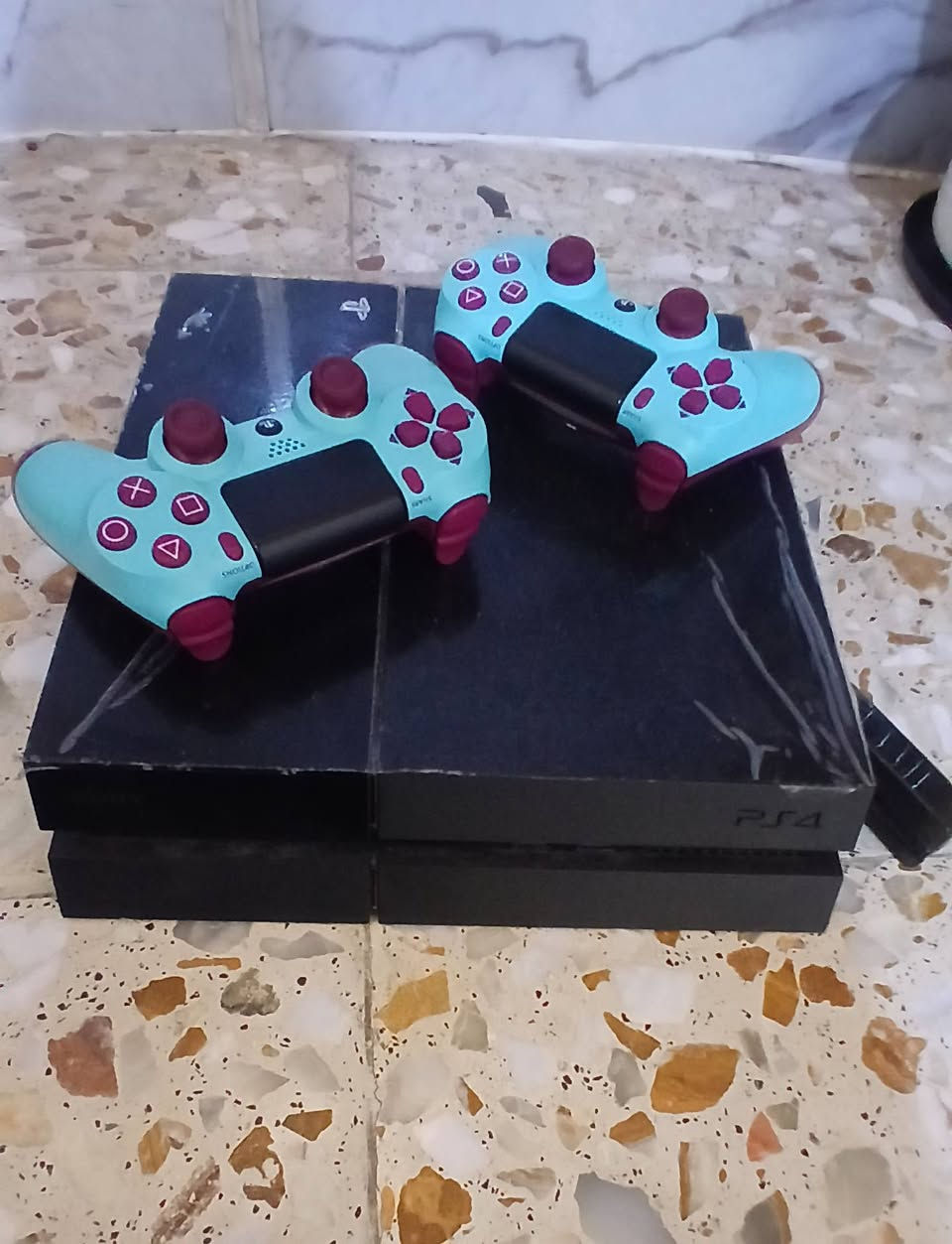 بلي فور مهكر للبيع نظافه ٪99 نظام 11
كامل ملحقاته مع 2 جوستك 

يحتوي 8 ألعاب...  المكان بغداد ( السعر 250 وبي مجال للشراي)


**إذا كنت صاحب هذا الإعلان وتريد حذفه لأي سبب، رجاءا أرسل رسالة إلى الدعم الفني**