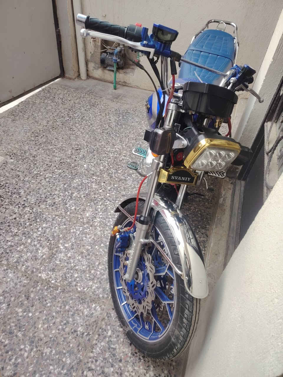 السلام عليكم دراجه ناريه البيع فقط موديل ٢٠٢٥ أوراق كامله مابي اي ملاحظه جديد نشالله العنوان الزعفرانيه لاستفسار *********** فقط
