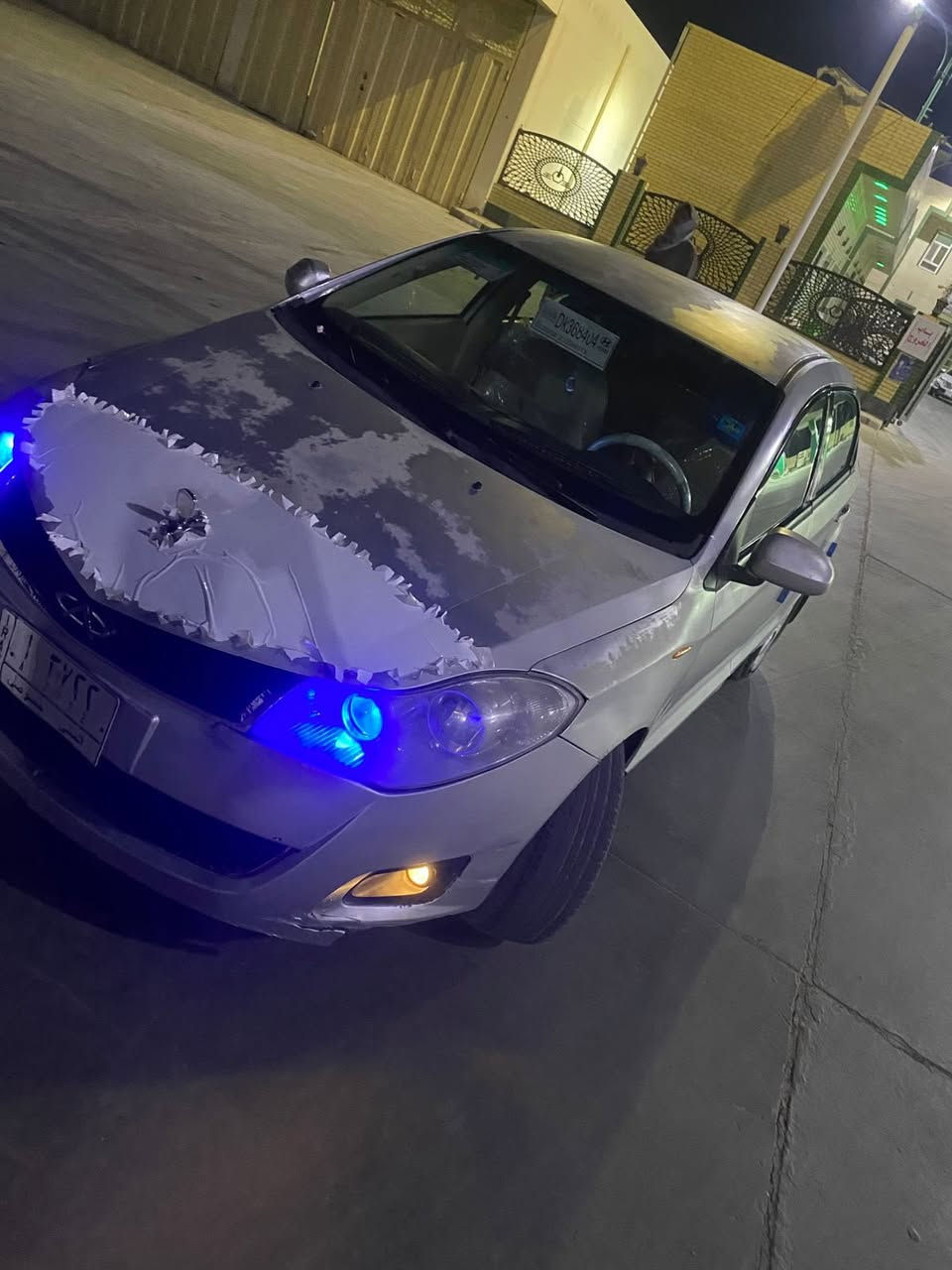 سلام عليكم سياره شيري فلاوين للبيع موديل 2013
مكينتها عوجت ولفات يعني كايمه 
تبريد شغال نقصه غار فقط 
سعرهاا (27) وبيها مجال 
مكان ناصريه . سيد دخيل 
بيها شاشه وحداديه الكدام 75 ‎%‎
والورا 75‎%‎
سياره كير عادي 
لون رصاصي 
عندي وكاله بيها يمته ما تريد اداورلك 
رقم مثنى مشروع وطني

رقمي ***********
