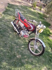 دراجة • اوراق • بابل الشوملي