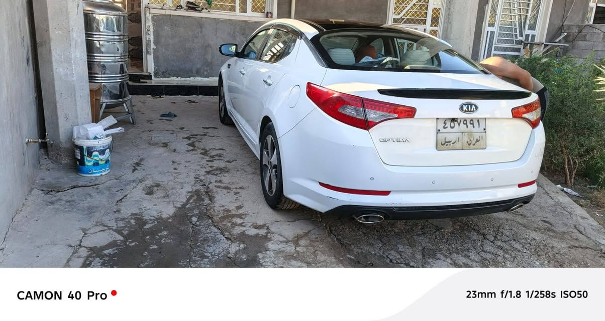 السلام عليكم
اوبتما موديل 12خليجيه  رقم اربيل 
لون ابيض صدفي فول مواصفات عدى البصمه
بيه خمس قطع صبغ فقط بدون حادث أو تجيه
قطعتين صبغتهن العام عندي تصوير قبل وبعد الصبغ
السياره خير من الله صارله عندي ثلاث سنوات اروح وارجع بيه  للدوام لان اني مدرس مسافه كيلو من بيتي للمدرسه سياره مامتعويه  كير ومحرك كهربائيات تبريد كله كفاله مامفتوحات نهائيا مداري المكينه دهن محرك كله اصلي تجي وشوف بعينك ترايك وين ماتريد اطلع بيه امشي شكد ماتريد
تخم تأير صار شهر من شديتهن 
سبب البيع اريد اخذ سياره عاليه 
وبالعافيه عل ياخذه 
سعر 105
السياره بسم شركه 
تريد الشركه عليه 95قفل
تريد الشركه عليك105
مااعرف الشركه شكد تطلب ورقه او ورقتين او خمسه
ع بصمه
95كلشي وراك تحويل والبصمه 
عنوان واسط عزيزه
***********
***********
