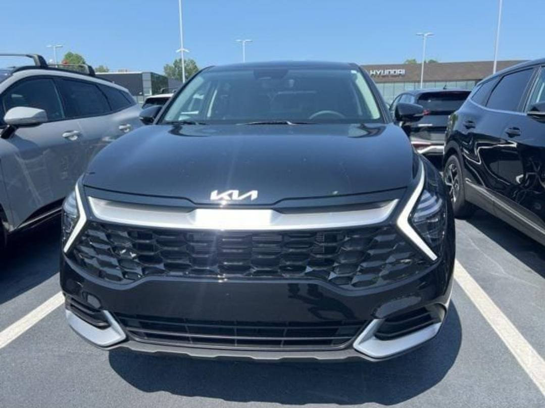 السلام عليكم
سبورتج للبيع بسعر مناسب
موديل 2025 الحجم الكبير الشاصي الطويل
محرك  2500
حادثها عبارة عن اضرار طفيفة
الترايش البلاستيك مال القمارة مشلوعات و موجودات داخل السيارة
الجامة الامامية مكسورة
شخط بالبنيد
طعجة خفيفة متبين بين الجاملغ و البنيد جهة السائق
 EX السيارة فئة
 بصمة وتشغيل عن بعد
كشنات جلد
تدفئة بالكشنات
منفذ شحن بالكشنات
شحن وايرلس
كرسي السايق كهربائي
رادار امامي تنبيه خروج عن المسار
اشاير بالمري
تحكمات بالستيرن
اوتو ستوب و اوتو هولد
٣ مودات للقيادة
تبريد امامي خلفي
هواي مواصفات بيها
السيارة مشحونة مباشر للبصرة
موعد وصولها ٢٠ _ ٢٥ يوم اذا الله سهل
السعر ١٥٤ ورقة فقط واصلة لميناء ام قصر
بدون كمرك
***********
