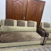مستعجل • مقعدين كبار • مقعد وسط