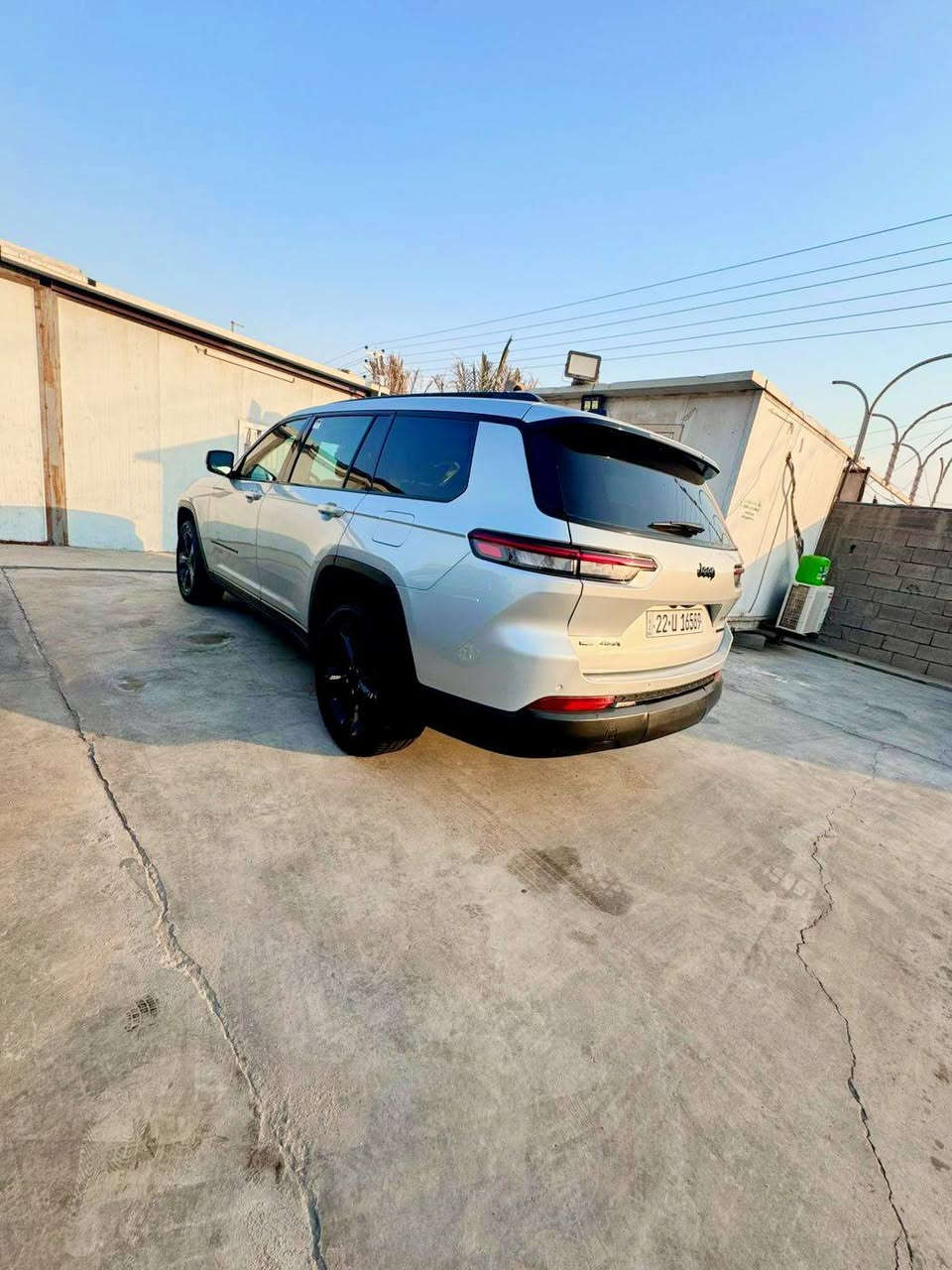 البصره حي المهندسين البصره 
السلام عليكم جيب كراند شيروكي موديل 2023
سياره وارد امريكي حادث كلش بسيط الصور الحادث موجوده بل منشور  اويعني سياره اخت الكفاله فوال مواصفات سياره جديد معنه الكلمه موصفات السياره 
تدفه وتبريد /كشنات vib كشنات جلد تدفه تبريد مساج تداخل الكشنات /تحديد مساره /خزن ميموري /قياده ذاتيه /الوان مختلفه/بانوراما /باب الخلفي كهربائي/تخم تايرات جديد /حداديه جديده /تدفه تبريد بل ستيرن /كشانات الخلفي تدفه وتبريد أو هيتر /كاميرات تدخل  السياره /كاميرات 360خارج السياره /رادار امامي / رادارات
خلفي/امامي /جانبي /مرايات كلبي كهربائي تحكم /تبل رابعيه /تدفع أربعي اربعه في اربعه /حساست اماميه اوخلفيه /حساست تايرات حته إذ تنفخ تايرات تشعل تبل رابعيه اودك هوارن /شاشه كبيره تحكم /تحكم كشانات من الشاشه/ويل كب لاصلي مل شركه /اليد زينون عدسه كبيره لاصلي /قبق البزين  المس  /بصمه /محرك السياره /3600يعني /سته سلندر/مكان السيارا البصره حي المهندسين رقم /***********/ ***********/
سعر 350او بيه مجال للشراي
