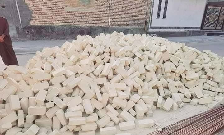 السلام عليكم 
السعر 450 وبيه مجال
بيرنه مال الطيب شرط النسف قوه وقالب ولون وعدد
توصيل داخل العماره
***********
