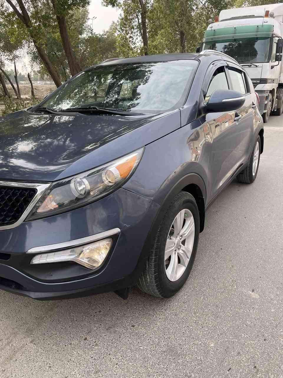 كيه سبورتنج 2012وارد امريكي حادث طخه بلبنيد والجاملغ بدون دواخل السيارة جديده جداً او جاهزه من كلشي مكينه 2400دوش ماشيه 160السعر 118او بيها مجال العنوان بغداد الامين الثانيه رقم الهاتف ***********
