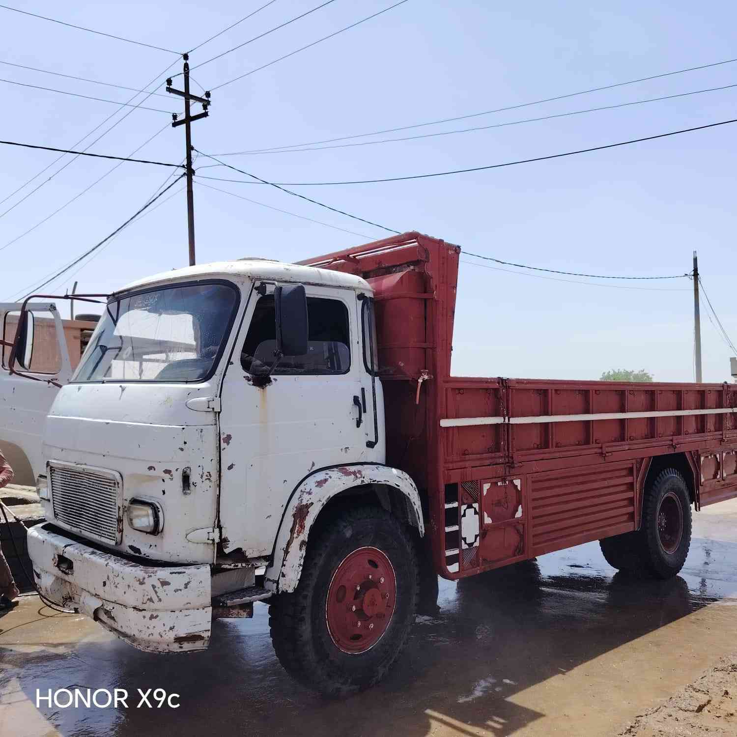 السلا م عليكم صلاح الدين البيع الاستفسار التصال ع هذا الرقم. غير   متواجد ع الفيس ***********
