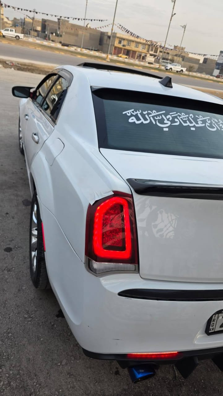 السلام عليكم 
أوباما ٢٠١٢ اربيل بسمي محرك ٣٦٠٠
 الحادث بيها صفحه السايق صبغ بدون ايرباك 
صدر كير محرك  تاير  تبريد مكفولات
فتحه بانوراما طكتين كامره دواره
السعر ١٦٠ اوبيها مجال اليعجبه السعر يخابر او يدلل 
ميعجبك السعر خلي كلمه طيبه
تجي تفحص سونار تعجبك الف هلا بيك
مكان السياره واسط صويره
الرقم ***********
***********
