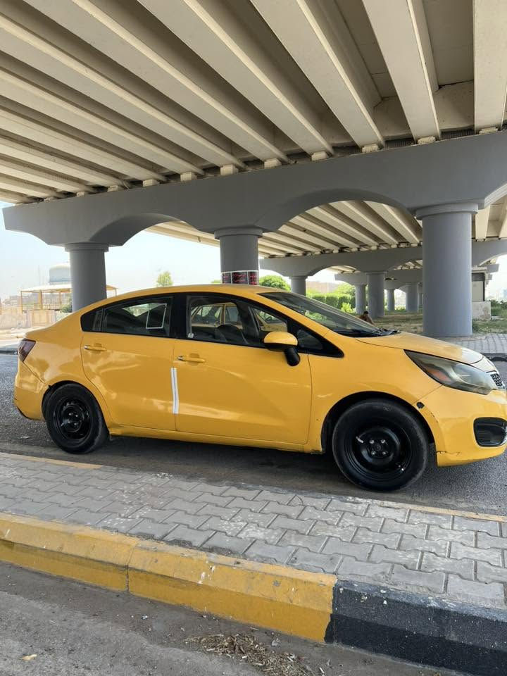 كيا ريو موديل 14رقم بغداد راعيها بكربلاء مكفوله بيها طخه بالجاملغ ومصلحه كير مكينه جديده وبيها طخه موضحه بالباب الخلفي مداور ثاني يوم رقم جديد السعر ٧٩مطلوبه ٤ورقات غرامات يوكعن من السعر العنوان كربلاء البناء الجاهز قرب ملعب كربلاء القديم ***********جاهزه تبريد كهرباءيات
