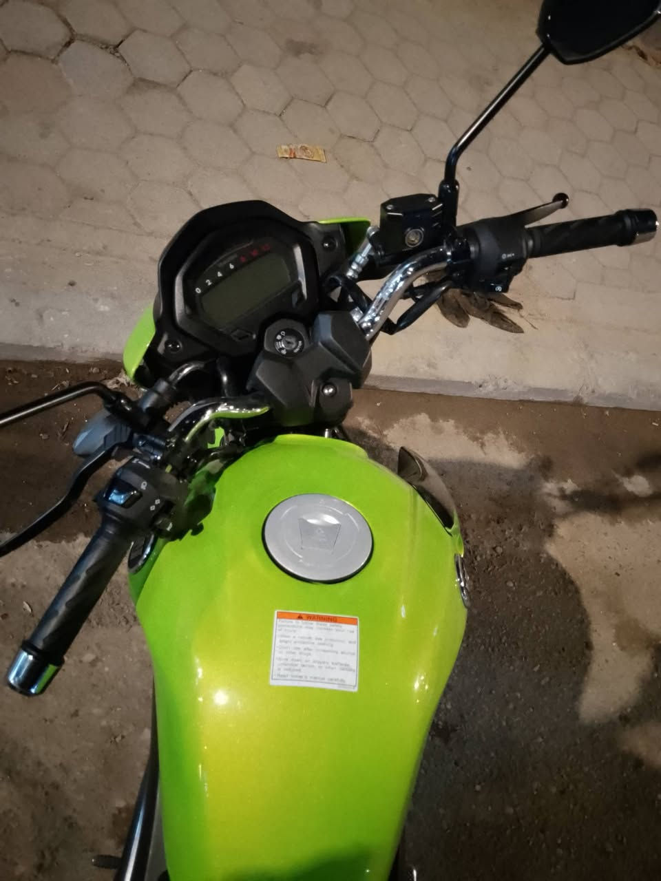 بسم الله للبيع هاوجي موديل 23 مسجل لوحات انكليزي بعده زيرو ماشيه الفين خط اتاير بعده دراجه جديده حيل سعر 19 ونص وبيه مجال العنوان الرمادي الورار رقم الهاتف ***********
