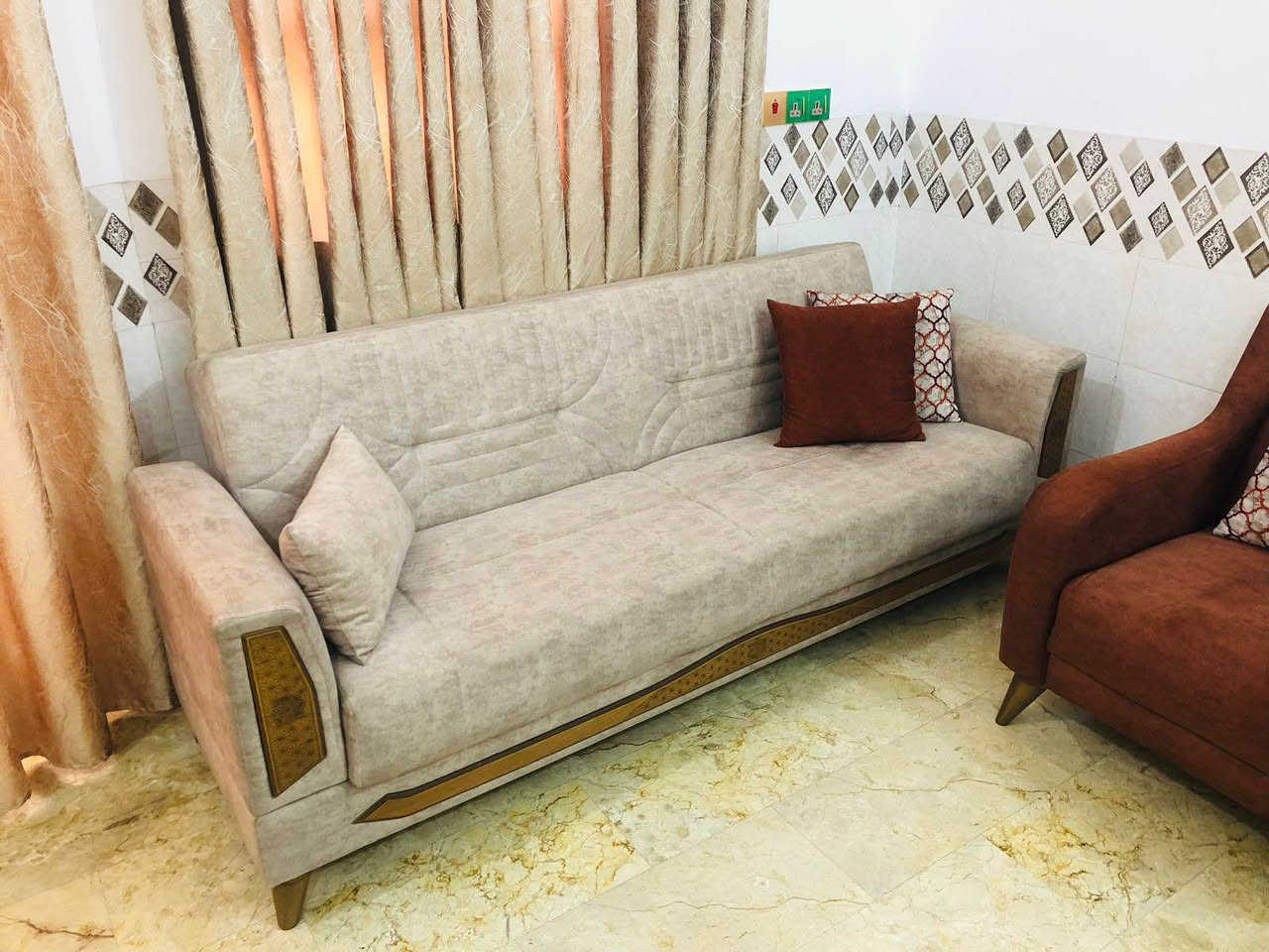 تخم قنفات للبيع 8ماعد تركي  سرير قلاب 
ومخزن  
ونظيف جدا رايدي ب600 وبي مجال كربلاء, العراق


**إذا كنت صاحب هذا الإعلان وتريد حذفه لأي سبب، رجاءا أرسل رسالة إلى الدعم الفني**