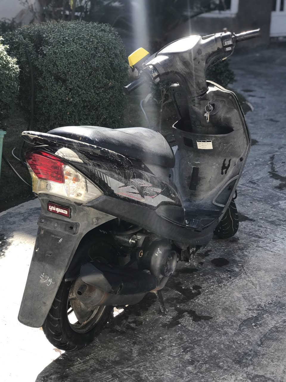 سلام عليكم. ماكس عدله ١٢٠ كفاله عامه ختم واحد ويه المكينه كهرباءيات كله شغاله عداد سرعه والبانزين شغال صارله  هواي من اطلعه سعر ٧٢٥ وبيه مجال حك الجيه ***********
