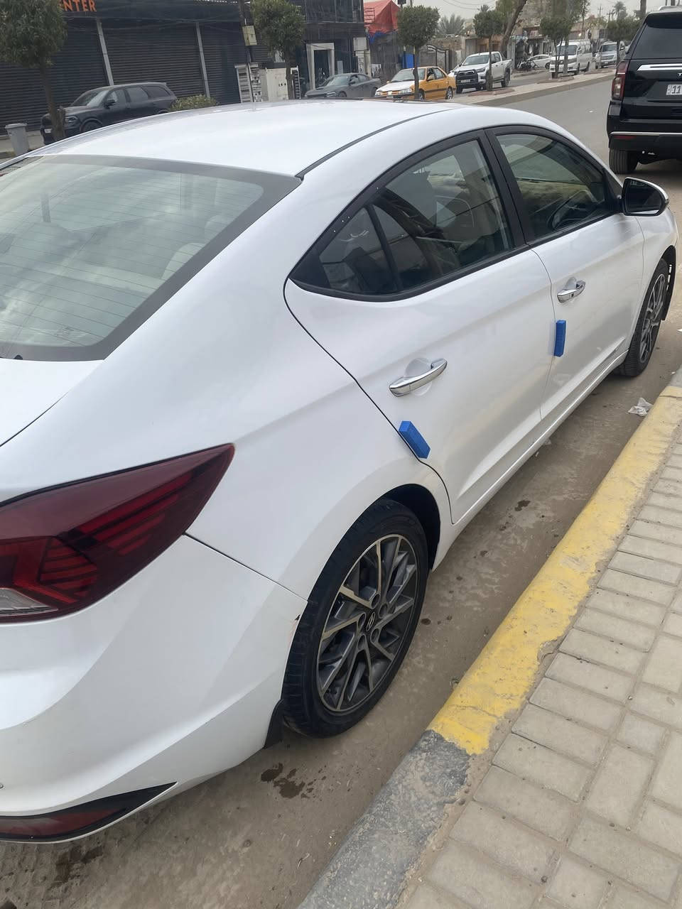 � للبيع – النترا 2019 شكل 20 خليجي فول مواصفات 🚗

سلام عليكم
النترا موديل 2019
خليجي فول مواصفات 1/1

🔹 المواصفات:

 • سلايت
 • بصمة تشغيل وأبواب
 • تبريد قطعتين
 • صاج داخلي
 • شاشة + كاميرا خلفية
 • تحكم ستيرن
 • مدخل (USB / AUX)
 • أشاير مراي
 • مراي أوتو وشفط
 • كشنات جلد
 • محرك 2000 CC وگير AT
 • أشاير ترحيب
 • صندوق ذكي يفتح تلقائي عند الاقتراب
 • حساسات أمامية وخلفية
 • 4 أنظمة قيادة:�(Normal / Eco / Sport / Smart)
 • لايت زينون
  

🛠 الحالة:

 • السيارة مكفولة ما عدا المبيّن بالصور

💰 السعر: 166$
(إذا السعر غالي عليك، ادعيلنه بالرزق والله يفتحها بوجه الجميع 🤲)

📍 المكان: بغداد
📞 الهاتف & واتساب: ***********
