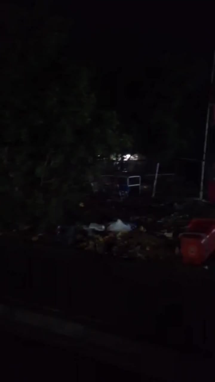 الدار للبيع ميتين ٢٠٠ متر  مصفر
المكان السفحه الولى شارع ٣٠ مقابيل جسر المشيات الزرق اول فرع عل يمنه بيت ركن على مربع 
***********
