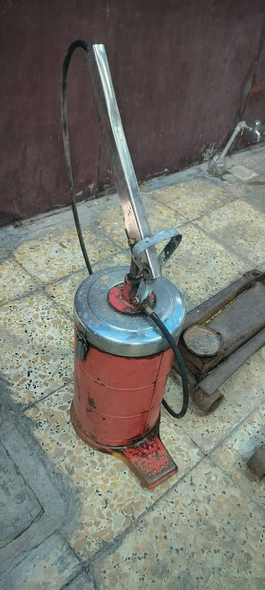 سلام عليكم
غراض كامله البيع

مكاني بغداد
***********
