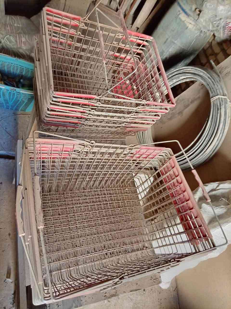 السلام عليكم غراض للبيع
شخاطه حديد ٣ سم الطول ٦ متر عدد ٤
سعرهن ٥٠ الف
____________________________
جك عدد ١٠ الماني ثقيل سعر التك ١٨ الف
ما موجود بعد منه عمره ٢٥ سنه او اكثر
___________________________
صونده زراعيه طولها اكثر من ١٠٠ متر
السعر ٣٠ الف
____________________________
هوك تعليق العدد ٢٥٠ قطعه
سعر القطعه ٢٥٠ دينار
____________________________
سلات عدد ٥ كبيره وعدد ٦ اصغر
سعر القطعه ٤ الف
*********** طويريج
