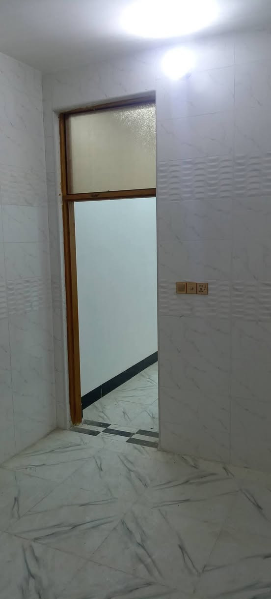 السلام عليكم مشتمل للبيع بناء حديث غيرمسكون المساحه 100متر طابق واحد العنوان الكوت الشهداء قرب مركز شرطة الشهداء الاستفسار ينباع مبادرة ***********
