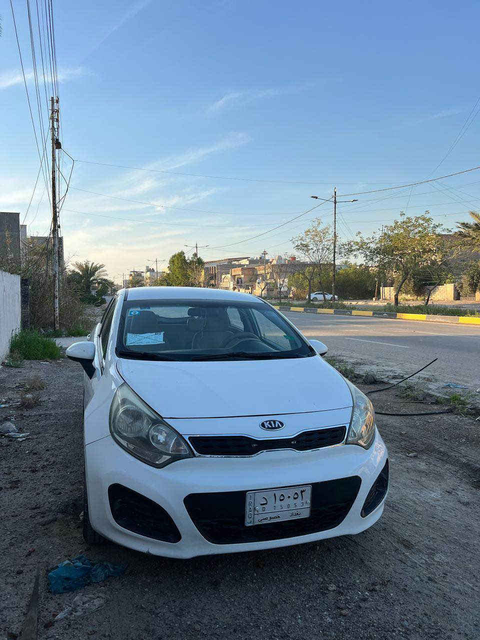 السلام عليكم كيه ريو 2013 ماشيه 132 رقم بغداد السياره نضيفه ومال بيت ب85 وبيها مجال 
***********
*********** بغداد, العراق
