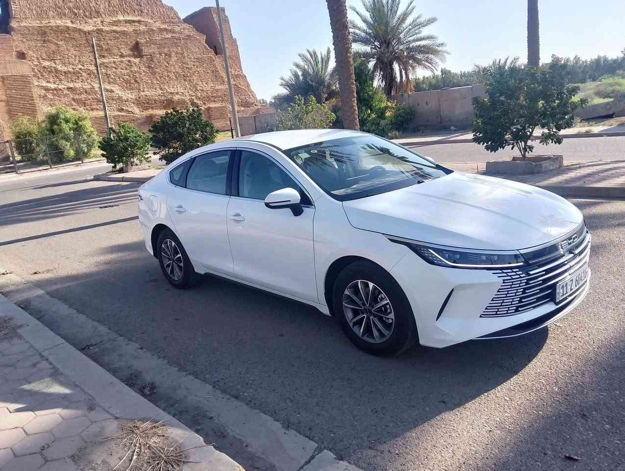 السلام عليكم
بي واي دي دستروير 2025
ماشية 2000
السيارة جديدة اخت الزيرو
مكفولة.. مكان السيارة بغداد المدائن 
***********
السعر. 800 ..19 مليون
