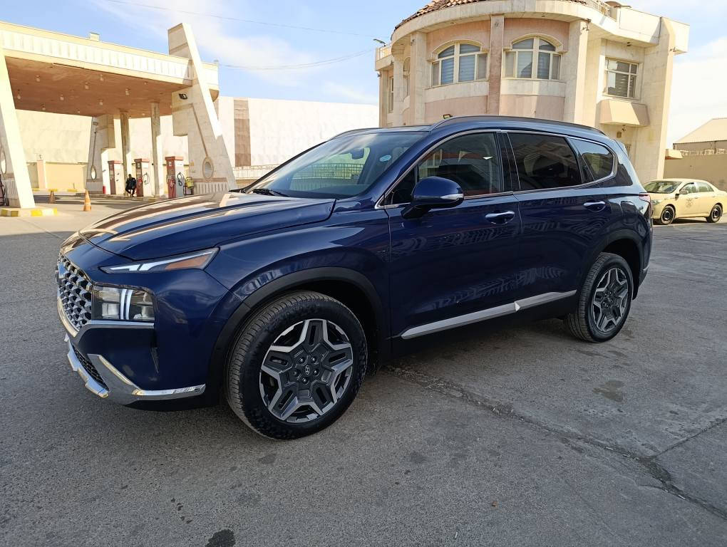 Hyundai Santa Fe limited هايبرد 
موديل 2023
لون ازرق مميز
ماشيه 12 الف ميل
حجم محرك 1.6 /4 سلندر
سعر 180 ورقه بدون رقم
تترقم محافظات الاقليم 
(دهوك اربيل سليمانيه حلبجه)
حادث سيارة :جاملغ+ باب امامي جهه اليسار + نص جاملغ  جهه اليسار
بدون دواخل 
ايرباك ستيرن طاك و مرجع سستم شركه
رادار و راديترات و حجر بيئه و حساسات بلادي شركه
سيارة فول مواصفات لميتدد ١/١ أعلى فئه👌
بصمه+شغال عن بعد
اوتو باركينك = تقديم و ترجيع كنترول
كشنات جلد +خزن + هيتر و تبريد
ستيرن هيتر
فور ويل٤×٤
بردان خلفي
صندوق كهربائي
حساسات امامي و خلفي و جوانب
رادار امامي و خلفي و جوانب 
4 كاميرات 180 درجه حول السيارة
ويل كب كروم بلادي
شحن وايرس
بعد بيها اهواي مواصفات 👌
سيارة بنزين و هايبرد
رقم كاتي /مدة  ترقيم 60 يوم من تاريخ الشراء
تكلفه الرقم 16.5 ورقه
سيارة في اربيل شركة نور البصرة موجودة 
بيع فقط شراي يتصل
***********
*********** أربيل, العراق
