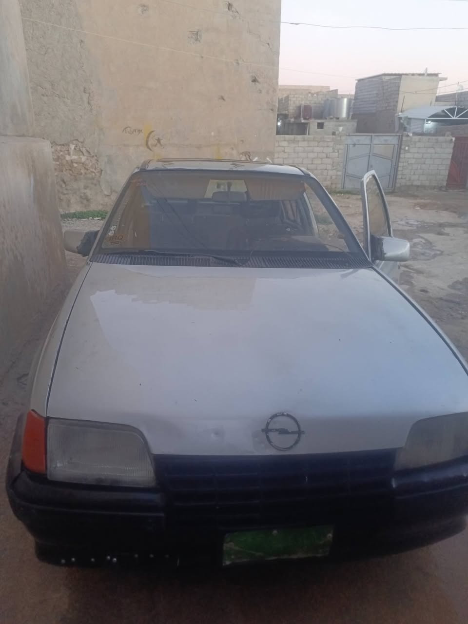 كديد موديل 90سنويه بيضه بسم وأحد يزيدي من سنجار محرك أستره لاصرف ولانفخ قبق اسود السعر 13بيها مجال ***********
