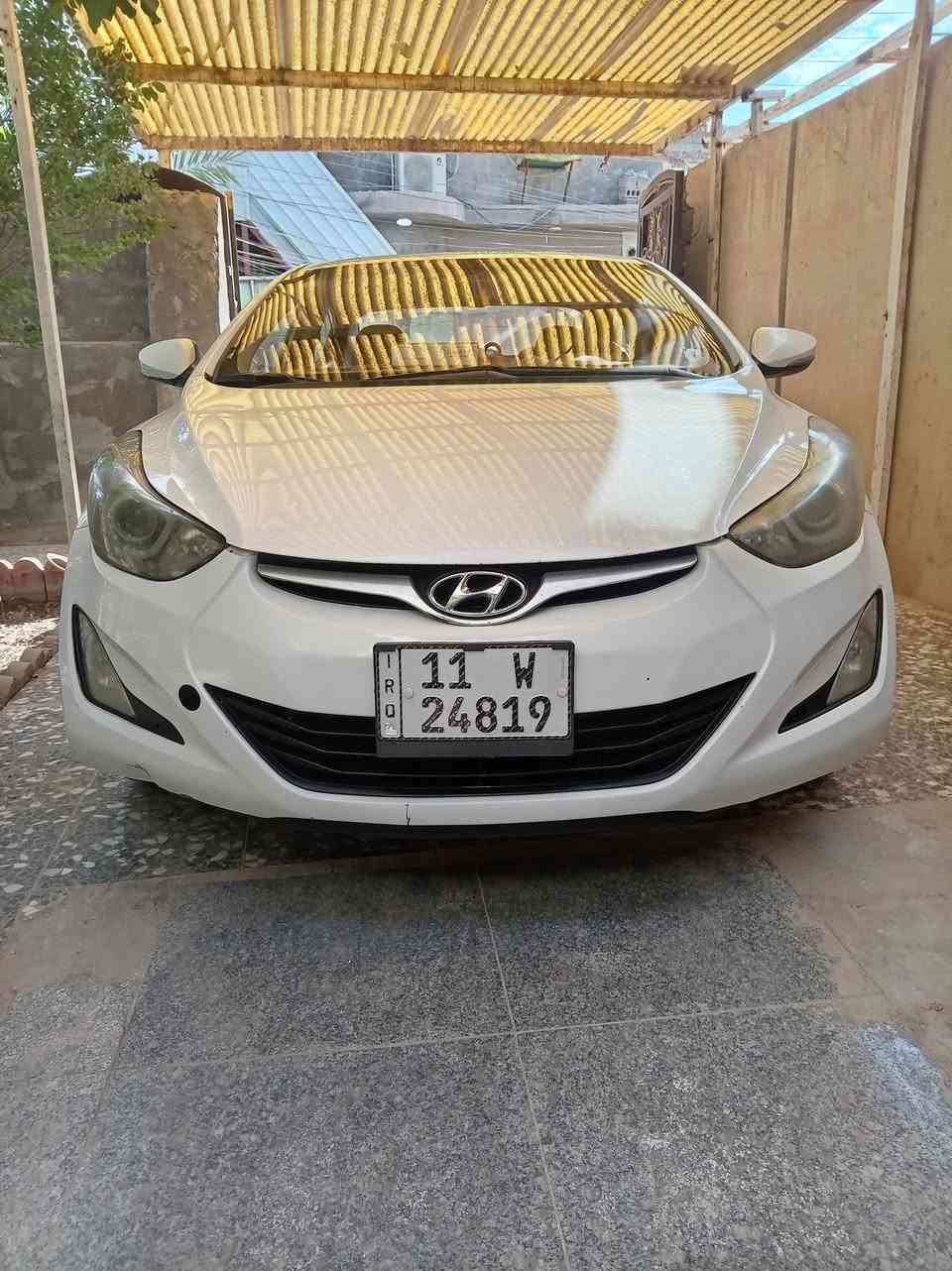 السلام عليكم النترا موديل 2015 خليجي فول مواصفات عدا البصمه
المواصفات 
1-سلايت روف 
2-شاشه كبيره 
3-مري شفط 
4-اشاير بالمري 
5-تبريد قطعتين 
6-تحكم ستيرن 
............................. 
تبريد و تدفئه 
تخم تاير جديد 
سنويه مجدده إلى 2028
رقم بغداد الدولي 
................................ 
ملاحظة. السونار مرفق بالصور 
السعر127 وبيها مجال كلش  بسيط 
للاستفسار أكثر ***********
                     ***********
..........................................................................
