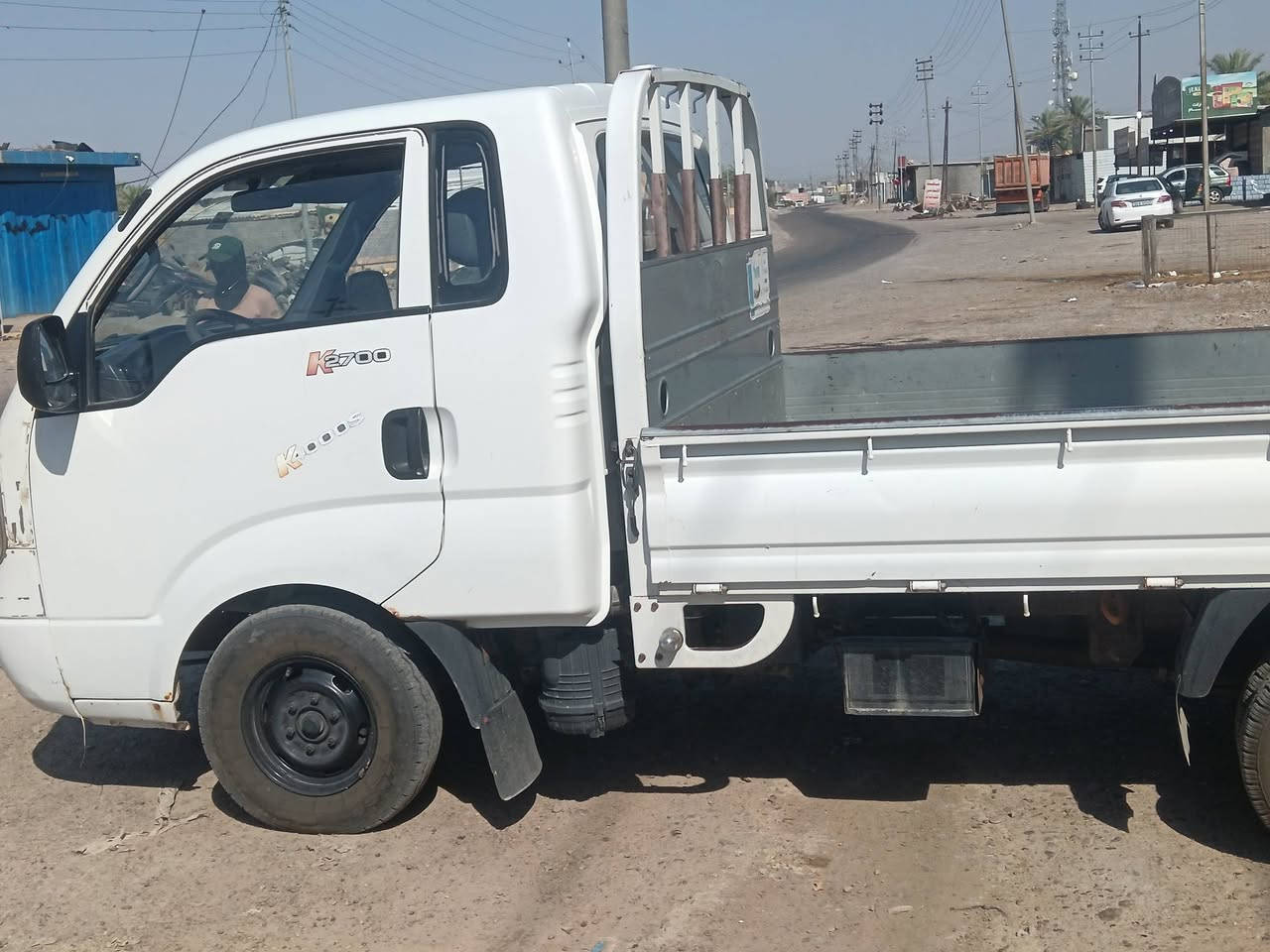 السلام عليكم
 كيا حمل موديل ٢٠١١ رقم بغداد مكفولة كفاله عامه من ضربه ومن بارد  تخم تاير جواها امامي خلفي صدر امامي خلفي جديد محرك مجفت جديد قبل شهر مكانها بغداد التاجي قرب مطعم الخيرات شرط التحويل 
السعر 110 وبيها مجال 
للاستفسار *********** واتساب 
اتصال ***********
