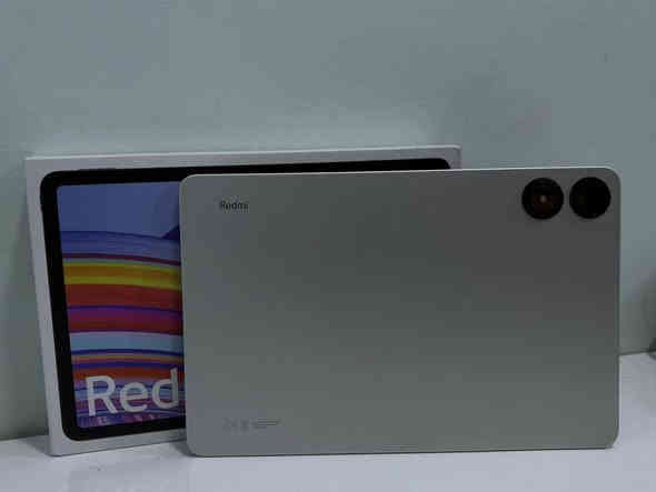 📱 باد شاومي برو – جهاز جديد
المواصفات:

سعة التخزين: 256GB

الشاشة: 12.1 إنش

البطارية: 10,000mAh

المعالج: Snapdragon 7 Gen 2

ببجي: يدعم 60 فريم ثابت

الحالة: جديد غير مستخدم

💵 السعر: 330 بي مجال حك جيه 
عنوان بغداد   بغداد الجديدة 
📞 للتواصل: *********** رحمه والديك اذا ممتشتري لطب تعامل
