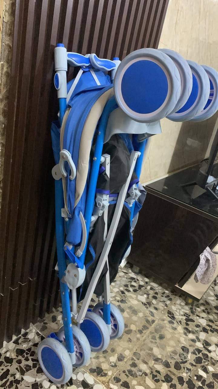 العربانه الزركه جديده  ونضافته ميه بالميه 
والعربانه الخضره يحتاجلها غسل
والبانيو نضيف كلش بس عليه تراب لان جنت ضامته 
قيم بما يرضي الله واخذه


**إذا كنت صاحب هذا الإعلان وتريد حذفه لأي سبب، رجاءا أرسل رسالة إلى الدعم الفني**