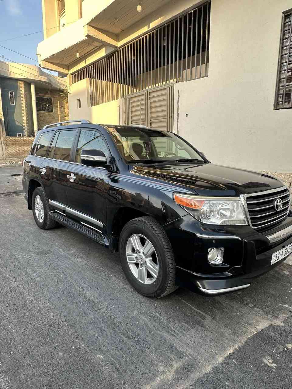 سلام عليكم للبيع لاندكروز 2014 بريم
£ : واذا اكو مراوس بموديل احدث 23 او 24 لون اسود عادي

 فول مواصفات 

كشنات جلد وكهرباء

لون اسود 

رقم بغداد بسمي

السيارة مكفولة من الصبغ

بيها بارد موضح بالصور بين الباب والجاملغ الامامي الايمن

الشراي يخابر وبخدمته اني مكلف بالنشر

عنواني الناصرية مقابل المدينه المائيه 

للاستفسار ***********
السعر 40 وبيها مجال
