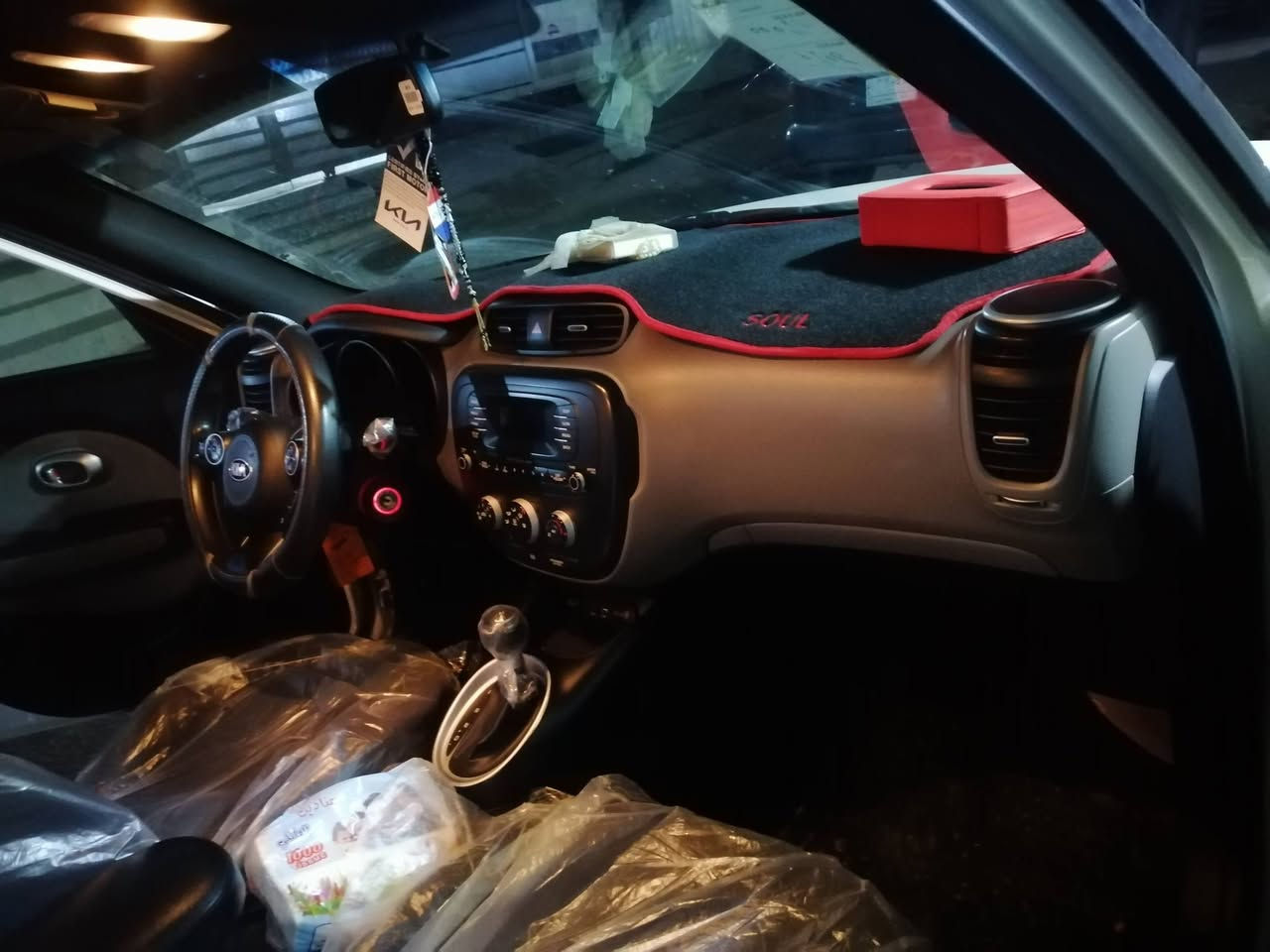 سلام عليكم كيا سول موديل ٢٠١٦ماشيه ٤٢ جديده سياره كلين بسمي مال بيت رقم بغداد كتلوك شركة بيه تصال على الرقم فقط *********** السعر ١٢٨ وبيها مجال عنوان بعقوبه محرك ١٦٠٠ بيه صبغ على كد شبر
